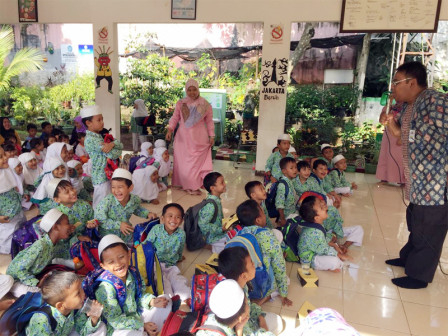 Dinas Perpustakaan dan Arsip Gelar Kegiatan Mendongeng